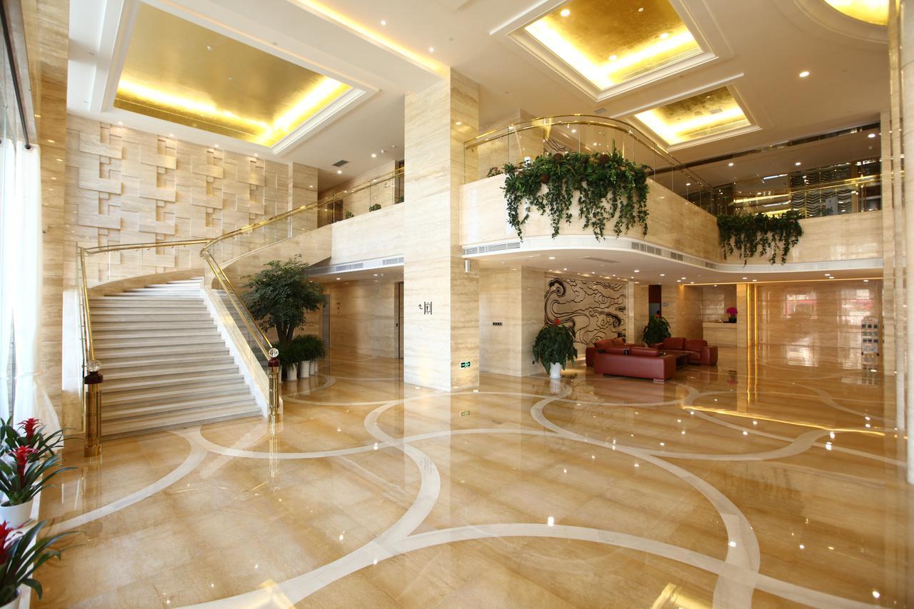 Weihai Long Yue International Hotel Экстерьер фото