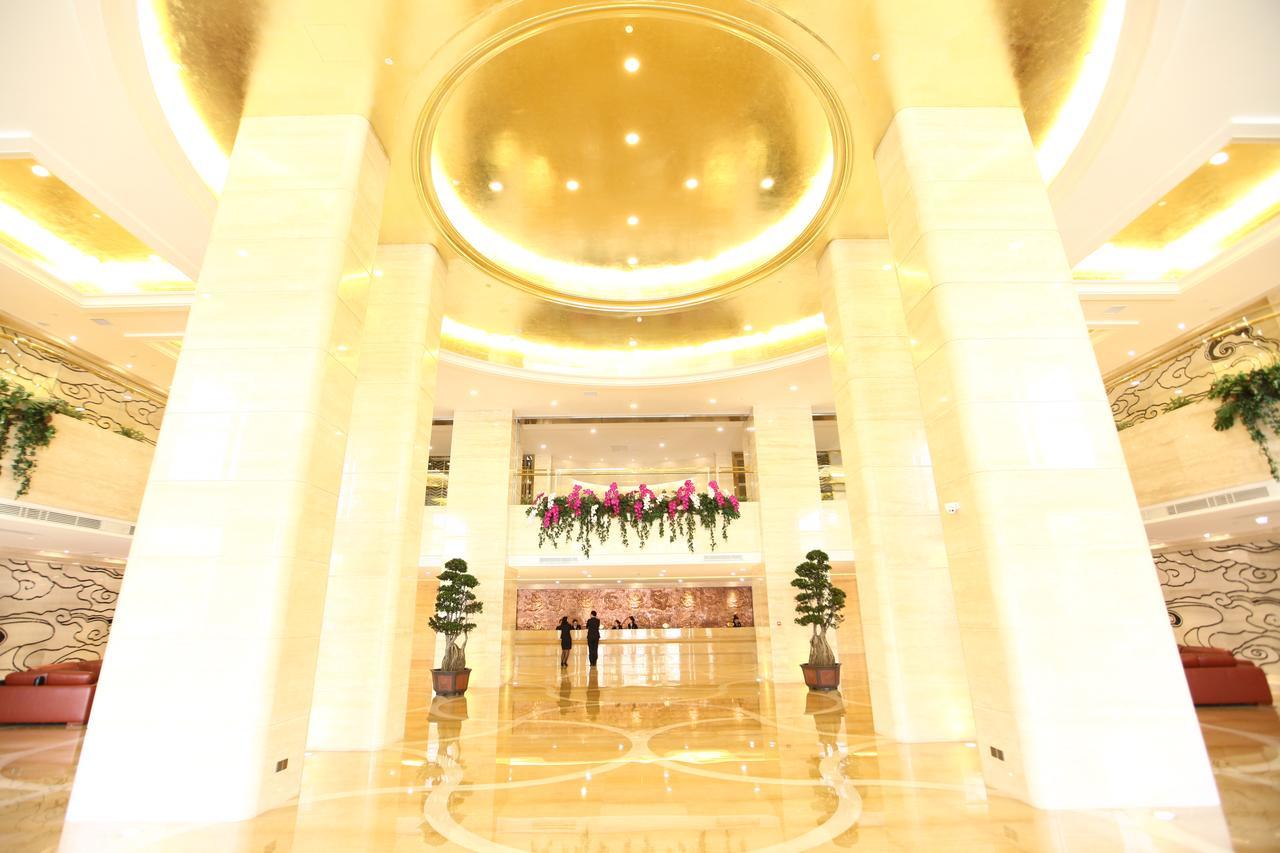 Weihai Long Yue International Hotel Экстерьер фото