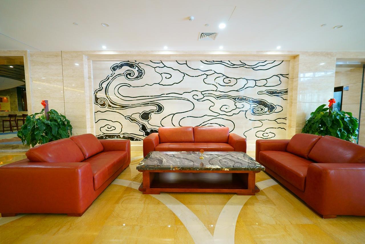 Weihai Long Yue International Hotel Экстерьер фото